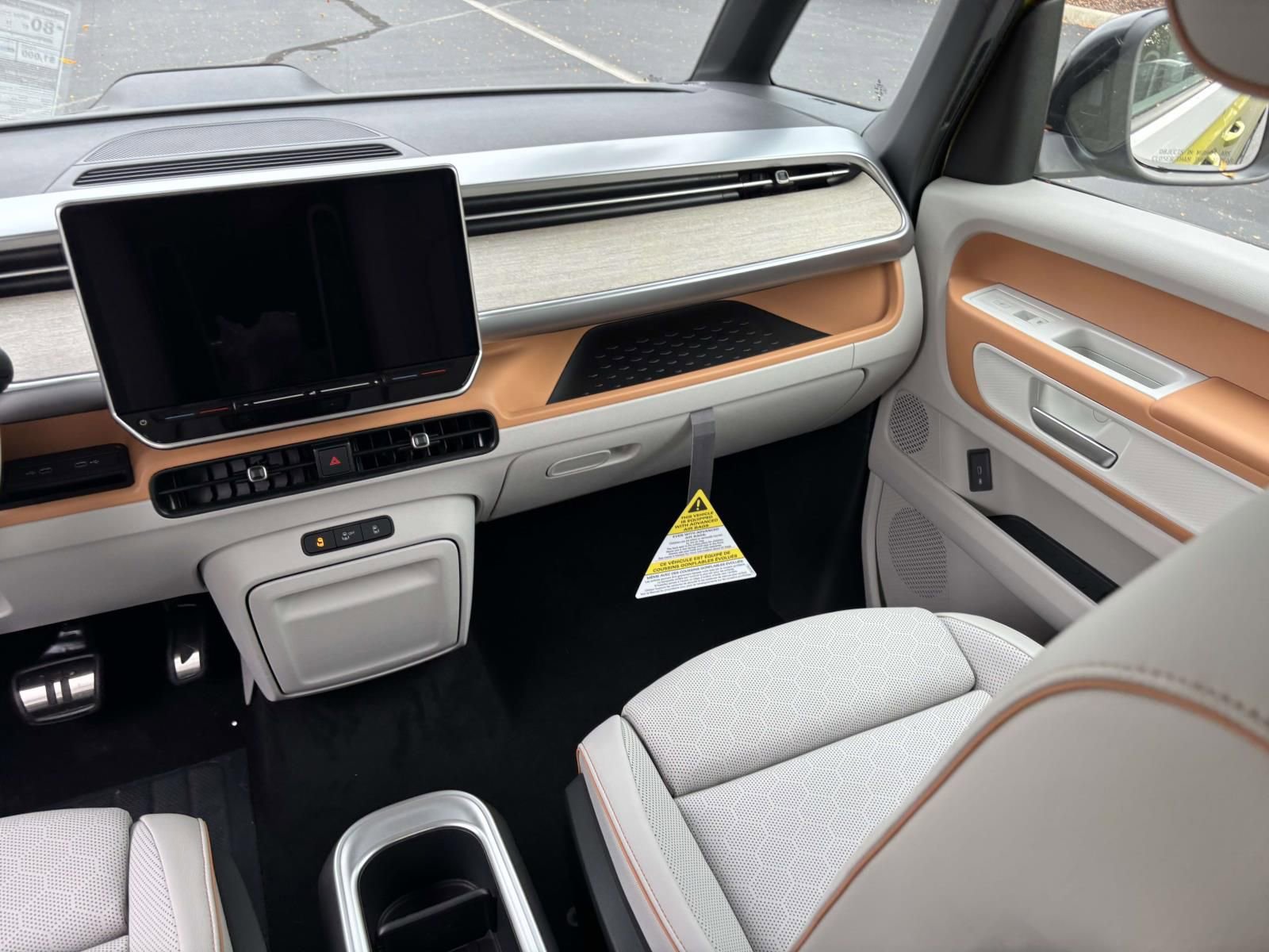 New 2025 Volkswagen ID. Buzz Pro S Plus image 31