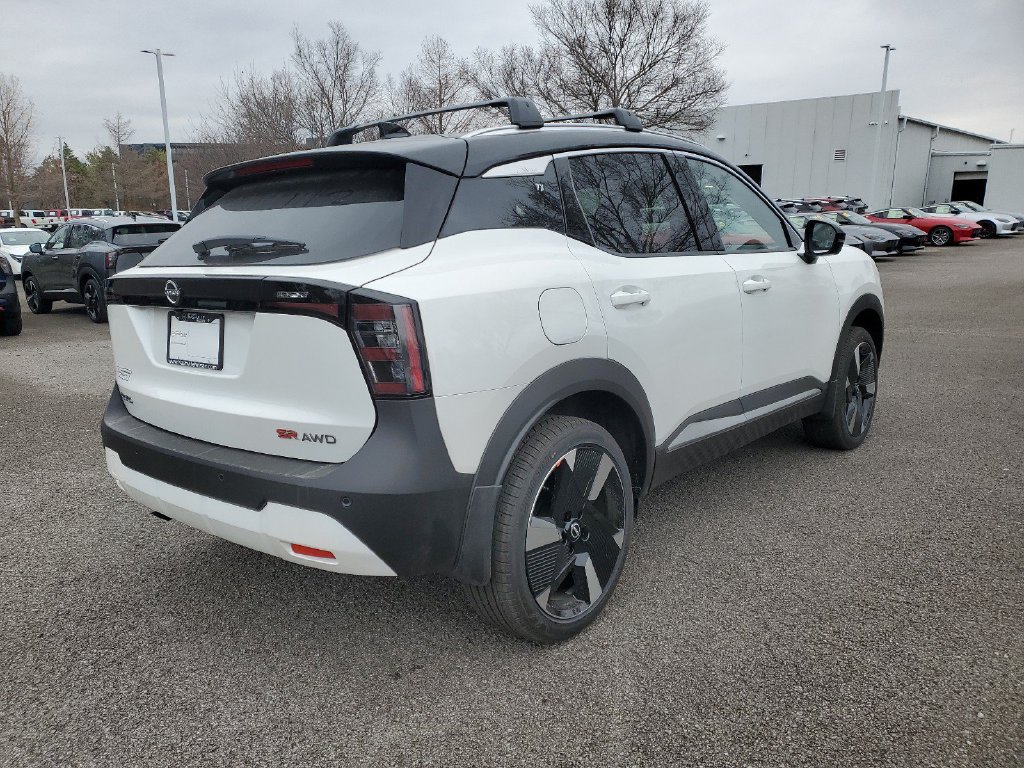 New 2026 Nissan Kicks SR w/ Cold Weather Package AWD/4WD image 4