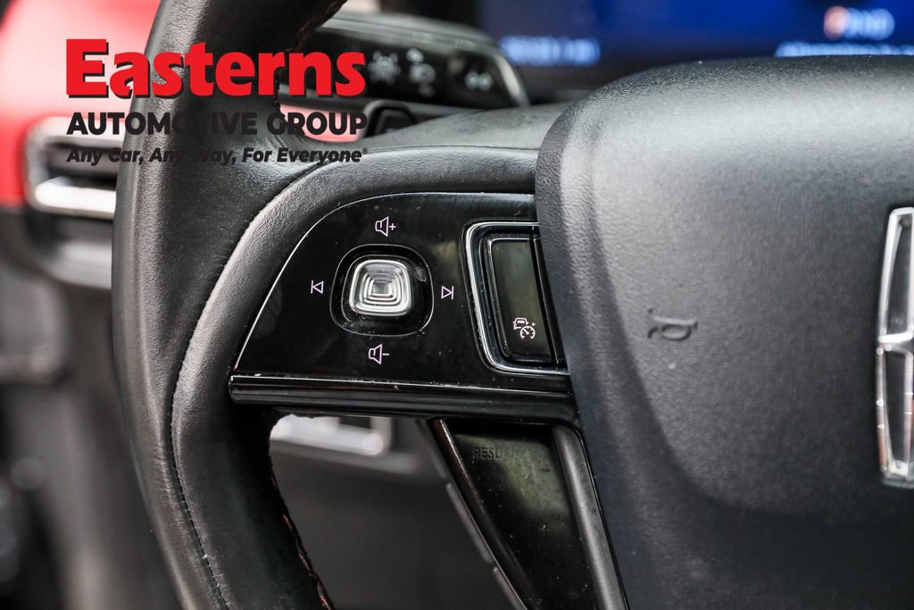 Used 2025 Lincoln Corsair Grand Touring w/ Towing Package image 15