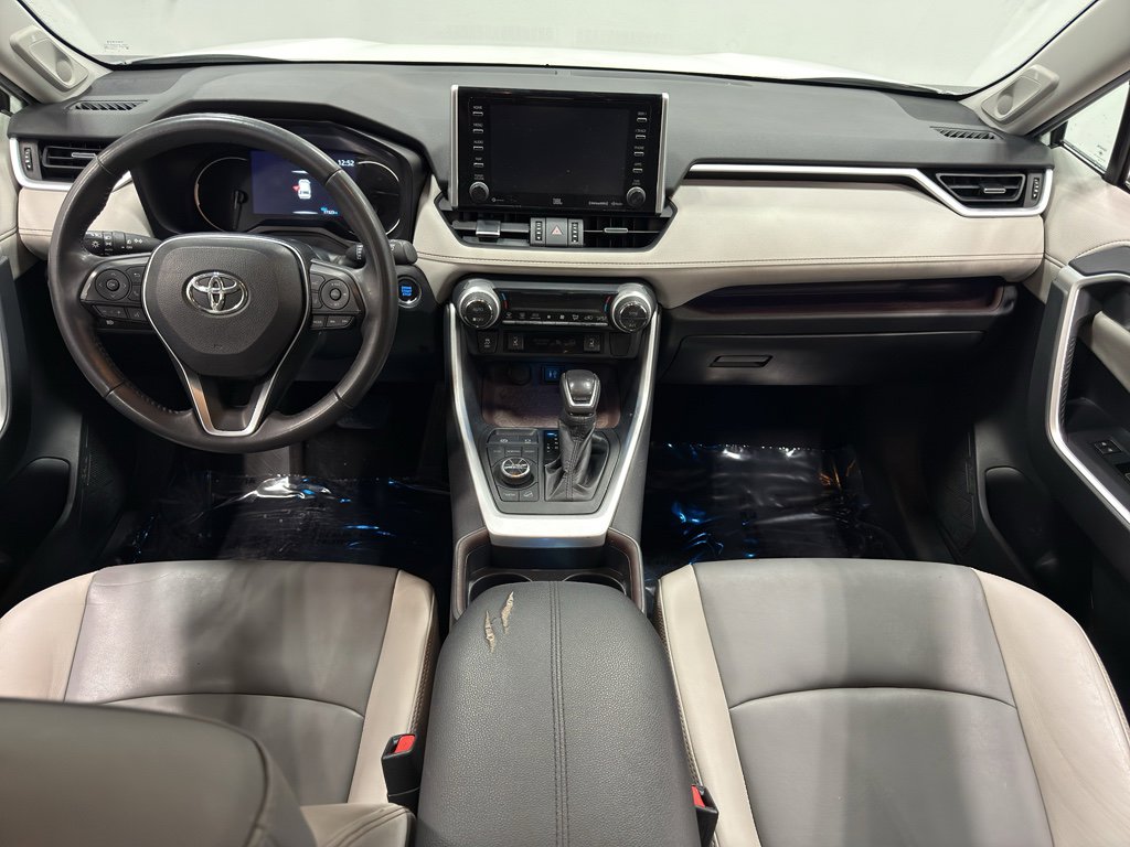 Used 2019 Toyota RAV4 Limited image 31