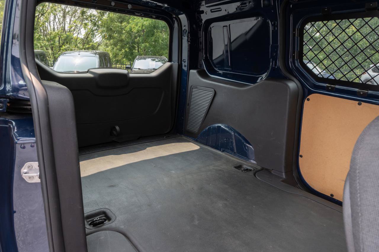 Used 2018 Ford Transit Connect XL FWD image 18