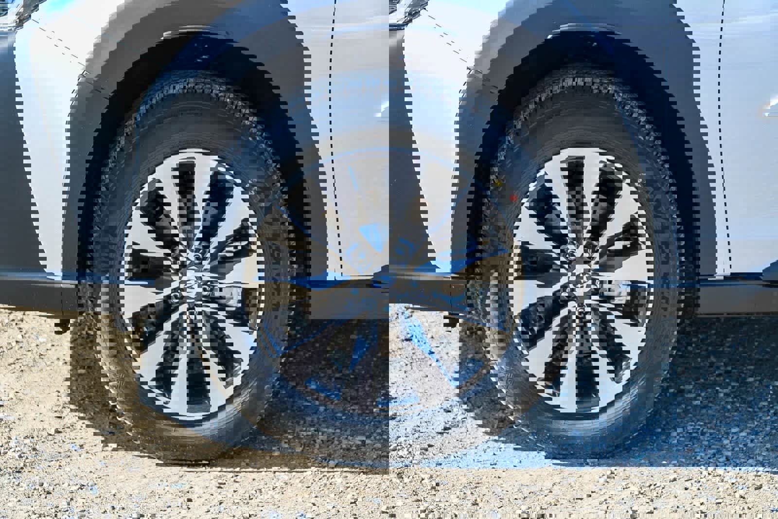 New 2025 Subaru Outback Touring XT image 9