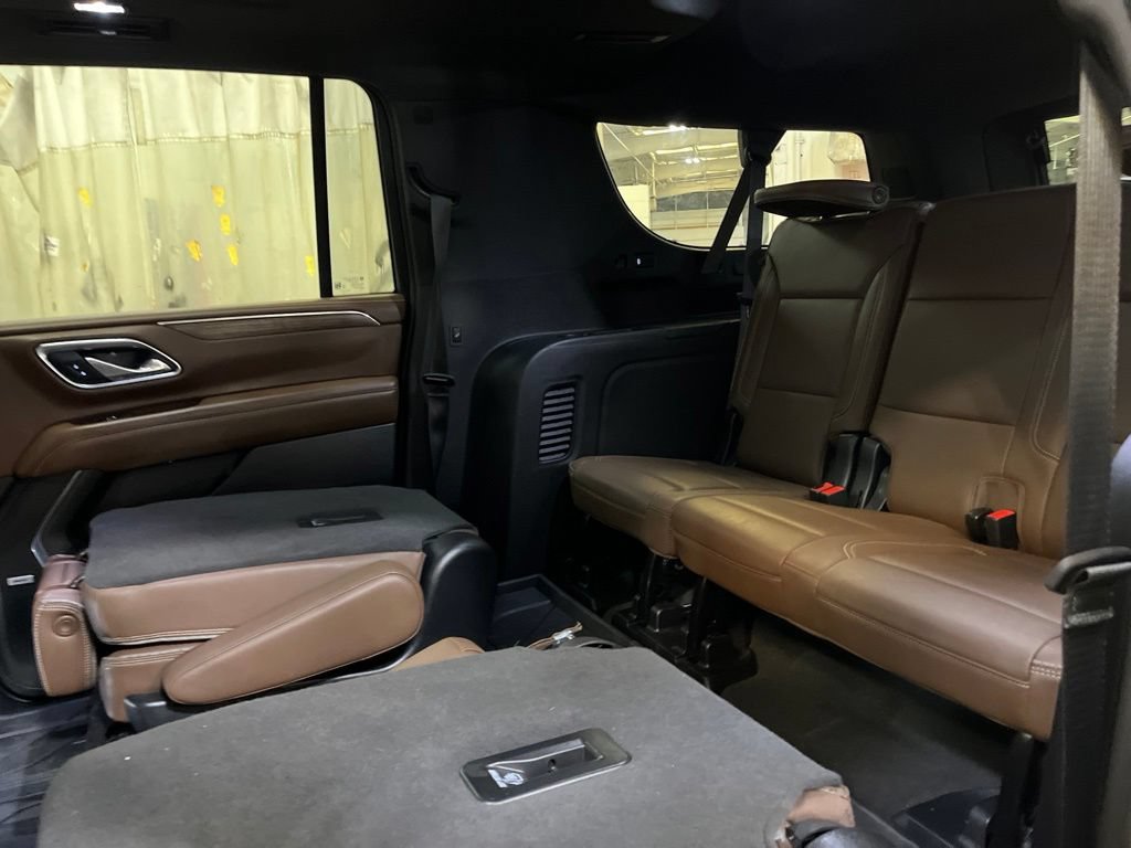 Used 2024 Chevrolet Suburban High Country w/ Max Trailering Package AWD/4WD image 24