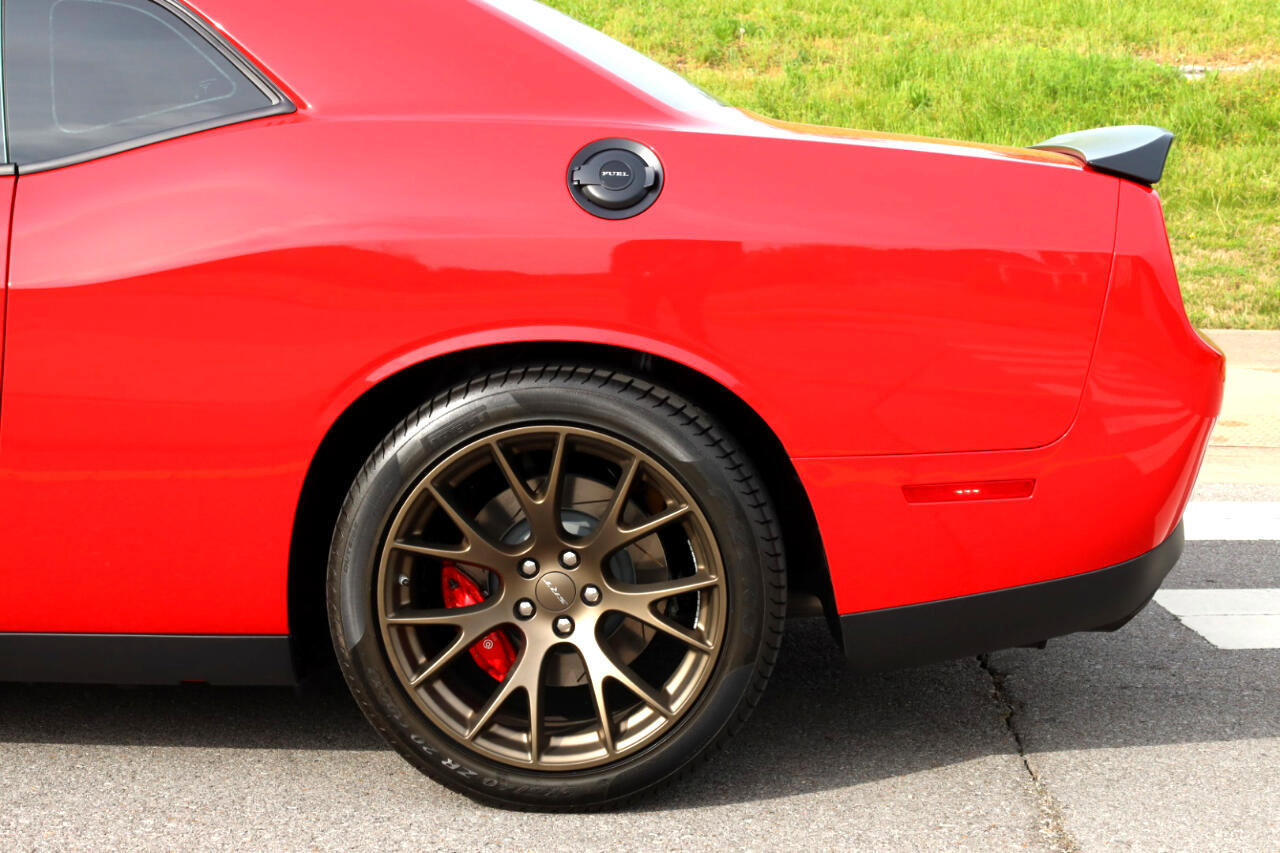 Used 2017 Dodge Challenger SRT Hellcat image 22