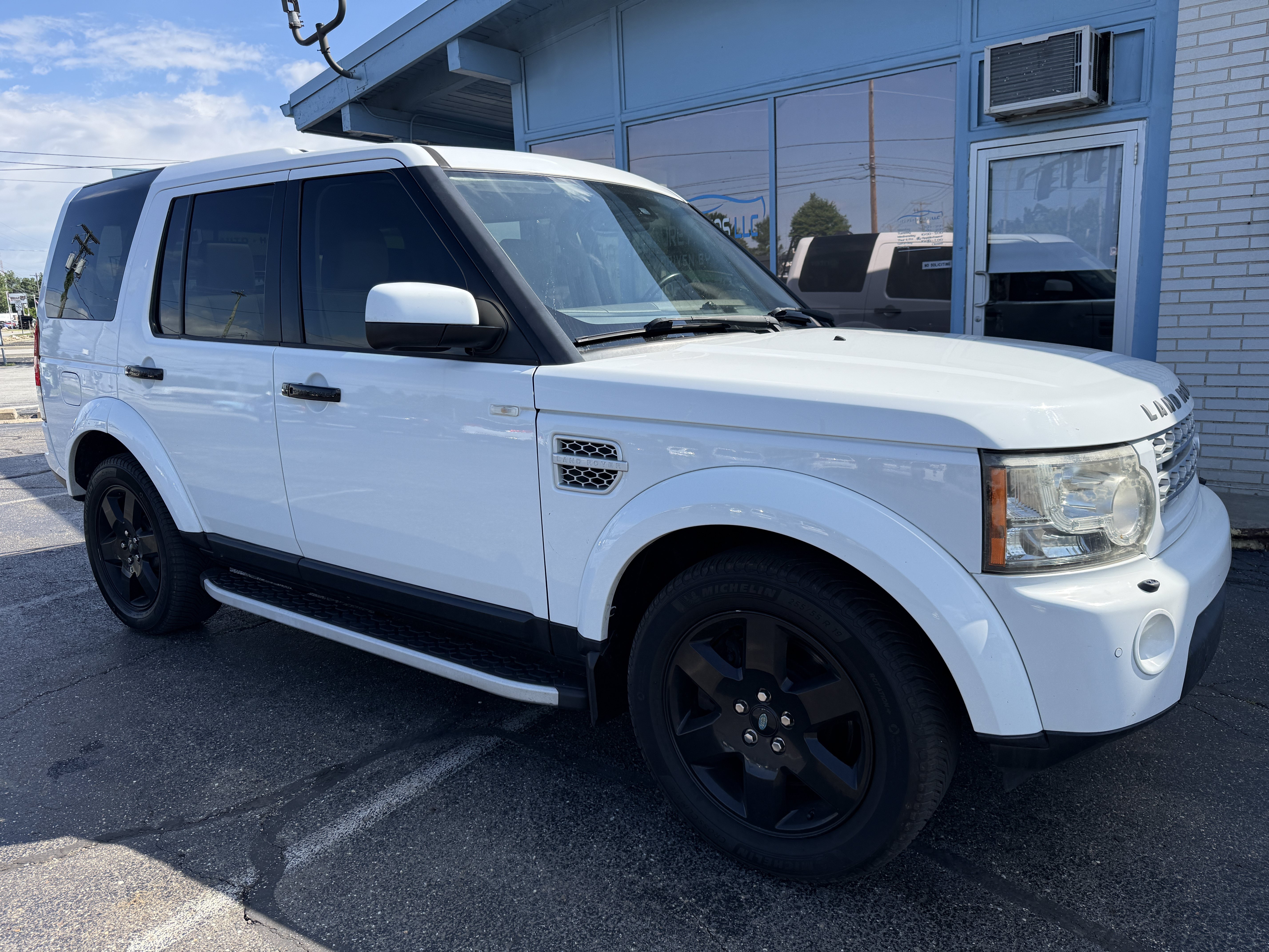 Used 2013 Land Rover LR4 HSE AWD/4WD image 7