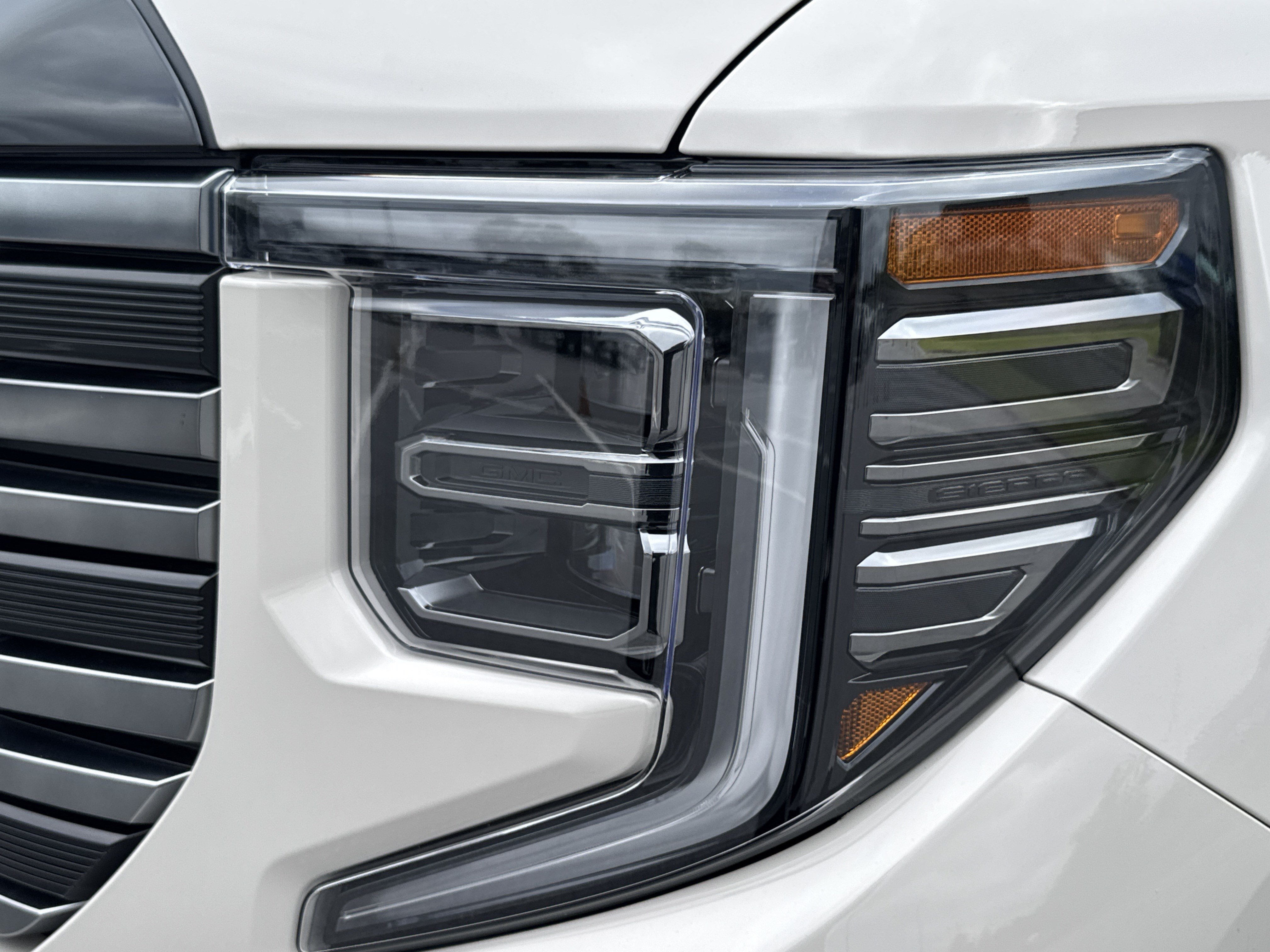 New 2026 GMC Sierra 1500 AT4 w/ AT4 Premium Package AWD/4WD image 6