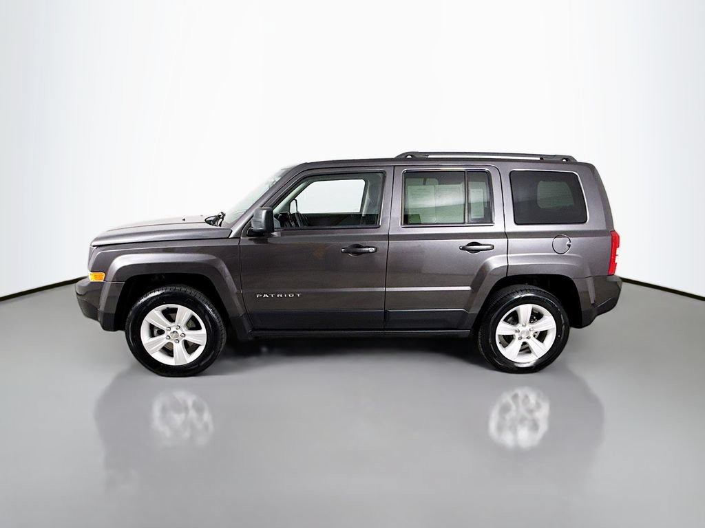 Used 2016 Jeep Patriot Sport w/ Power Value Group AWD/4WD image 4