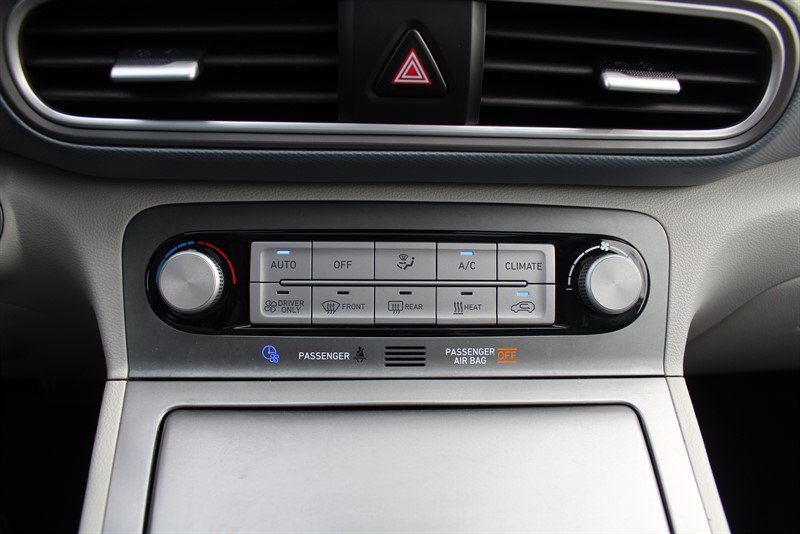 Used 2021 Hyundai Kona Limited FWD image 12