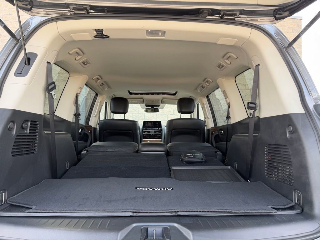 Used 2024 Nissan Armada SL w/ Captain's Chairs Package image 12