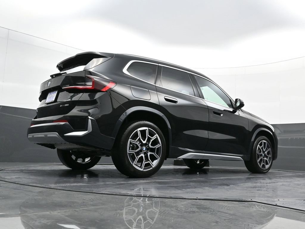New 2025 BMW X1 xDrive28i w/ Convenience Package image 28