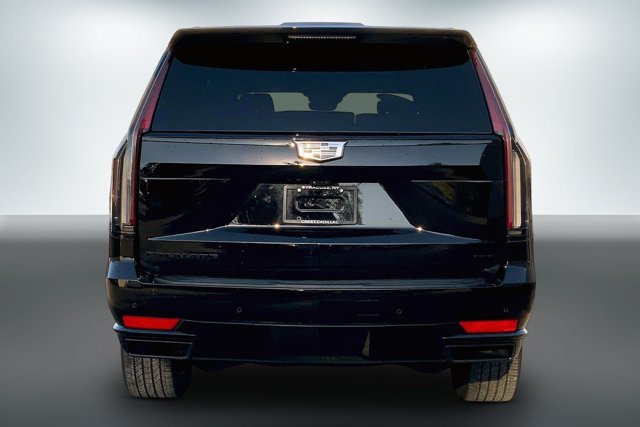 Used 2023 Cadillac Escalade Sport w/ LPO, ONYX Package AWD/4WD image 3