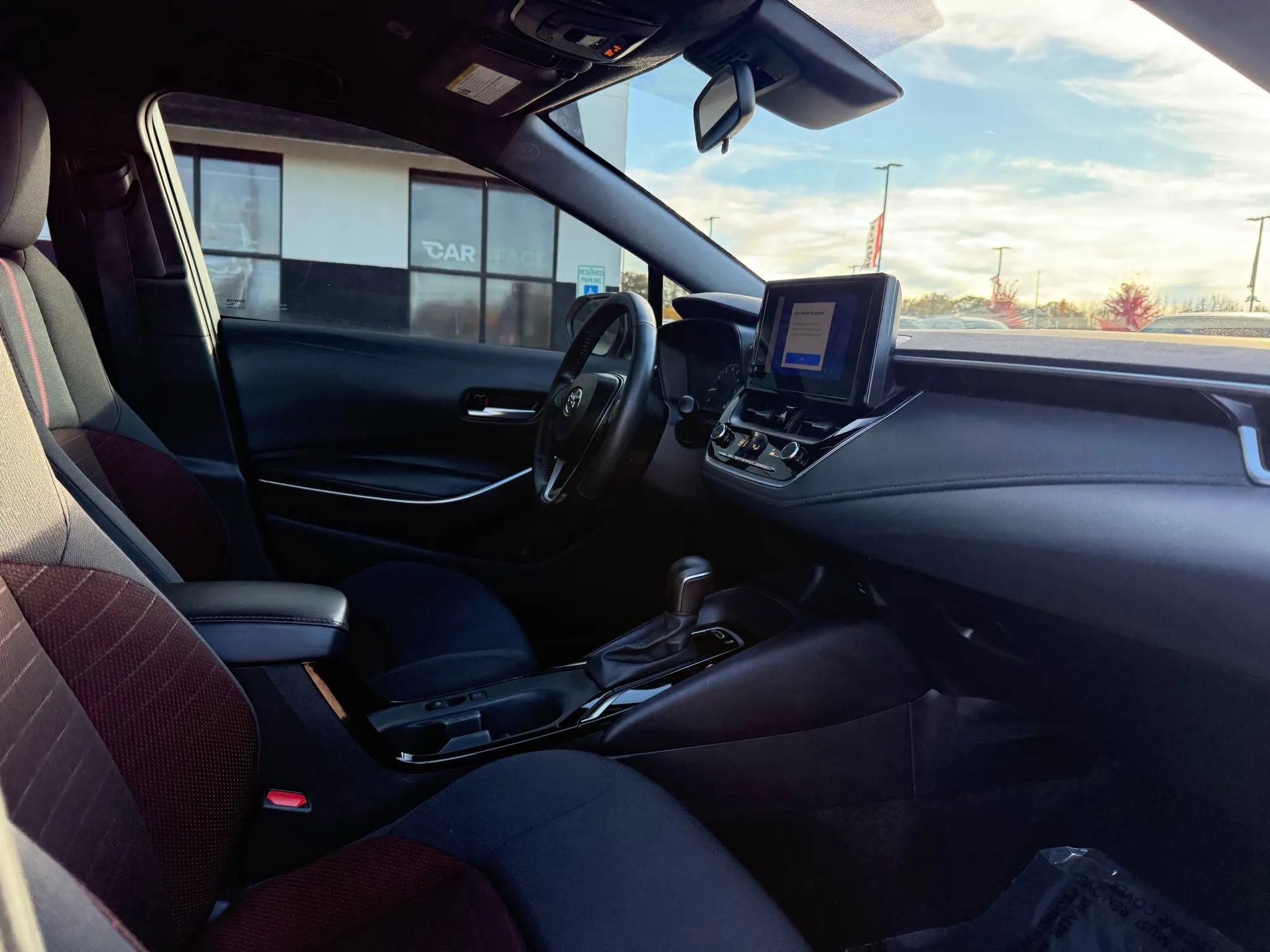 Used 2024 Toyota Corolla SE image 24