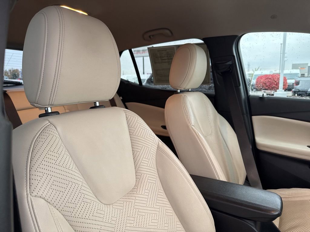 Used 2020 Buick Encore GX Essence image 31