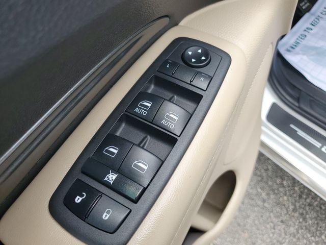 Certified 2021 Dodge Durango SXT RWD image 22