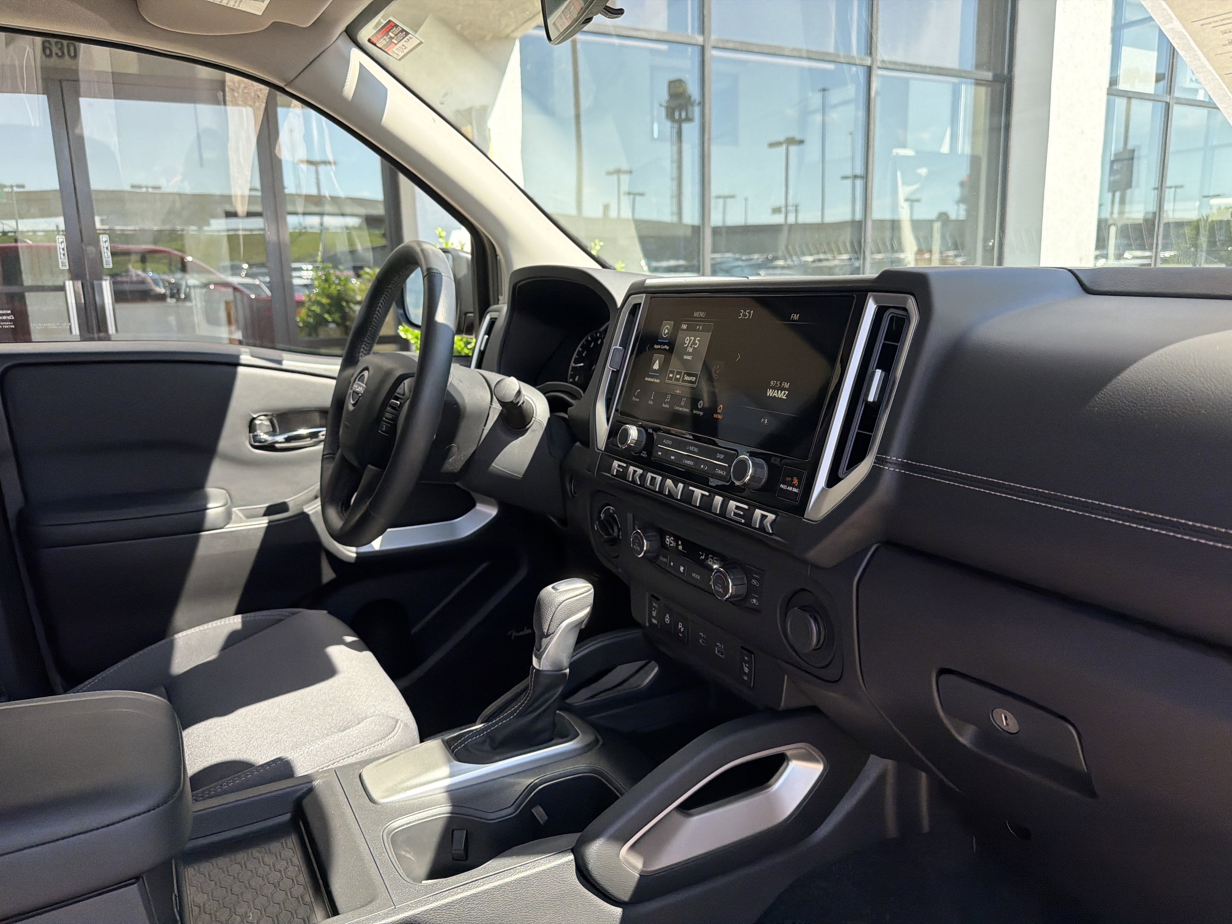Used 2025 Nissan Frontier SV w/ SV Convenience Package AWD/4WD image 22