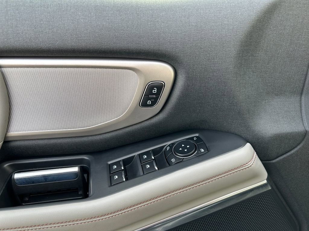 Used 2025 Ford Expedition Max Active image 23