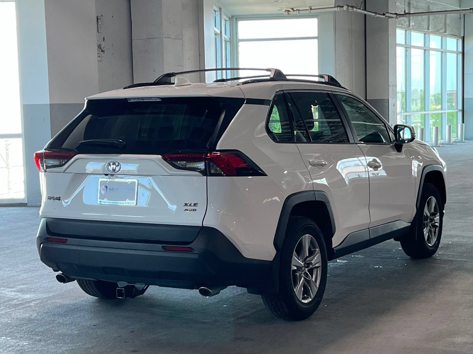 Used 2022 Toyota RAV4 XLE w/ Convenience Package AWD/4WD image 12