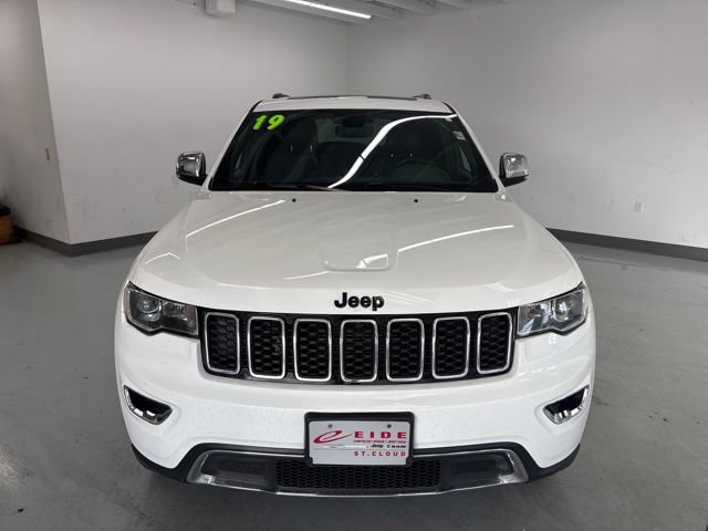 Used 2019 Jeep Grand Cherokee Limited AWD/4WD image 2