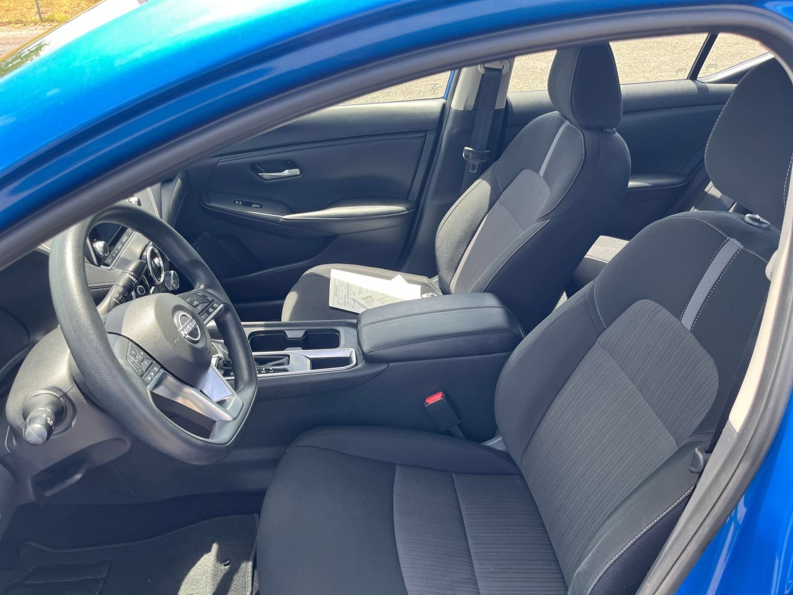 Used 2025 Nissan Sentra SV FWD image 30