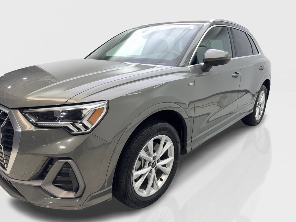 Used 2024 Audi Q3 2.0T Premium AWD/4WD image 11