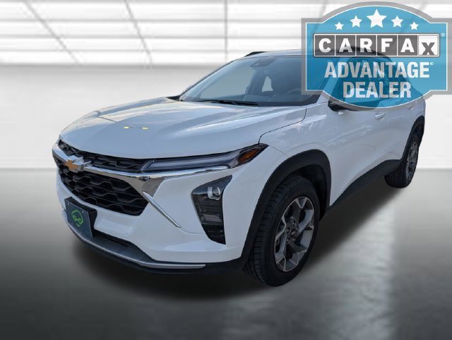 Used 2025 Chevrolet Trax LT FWD image 27