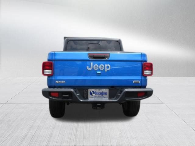 Used 2021 Jeep Gladiator Overland w/ Popular Equipment Package AWD/4WD image 4