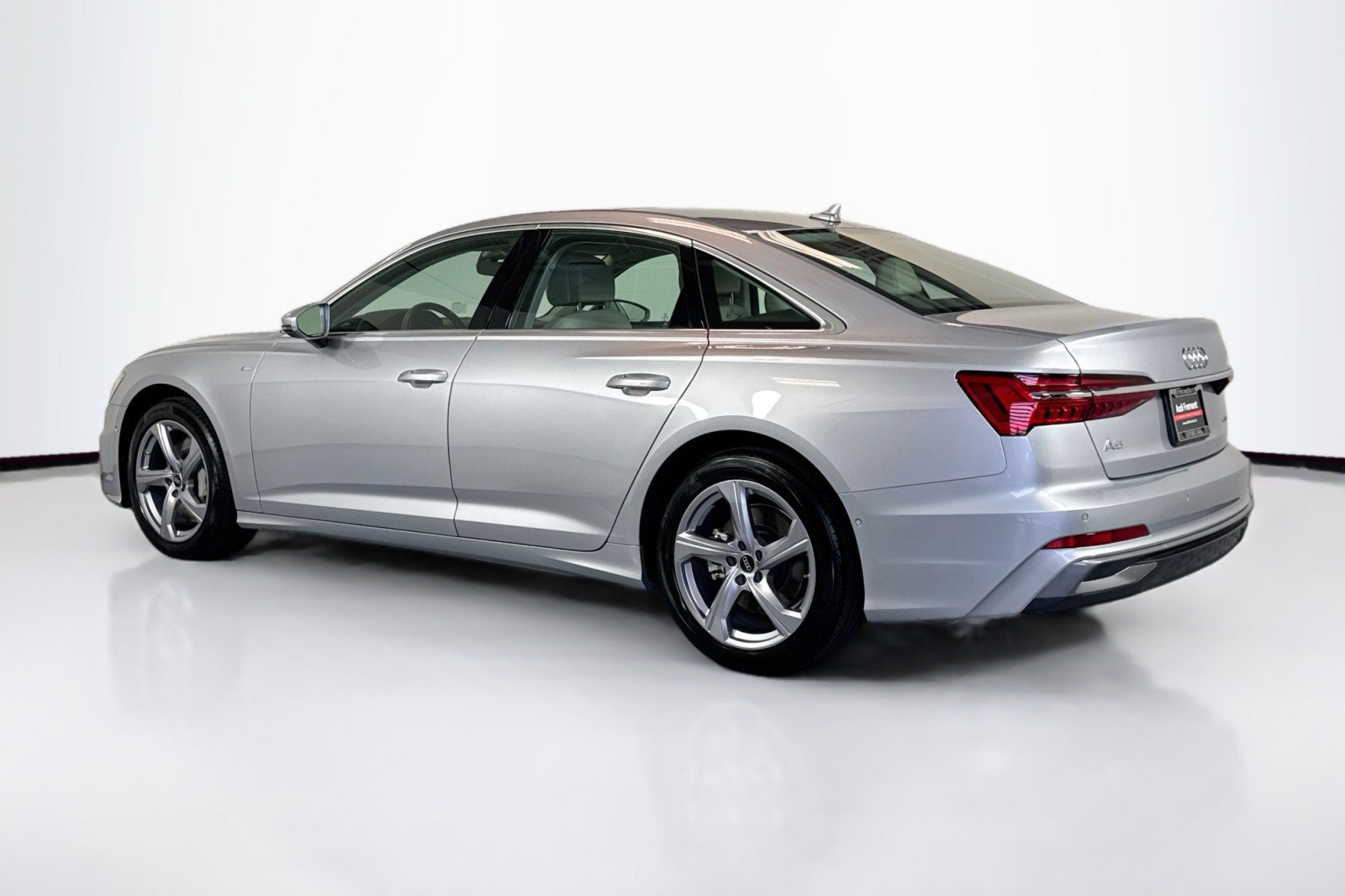 Used 2025 Audi A6 Premium w/ Convenience Plus Package image 7