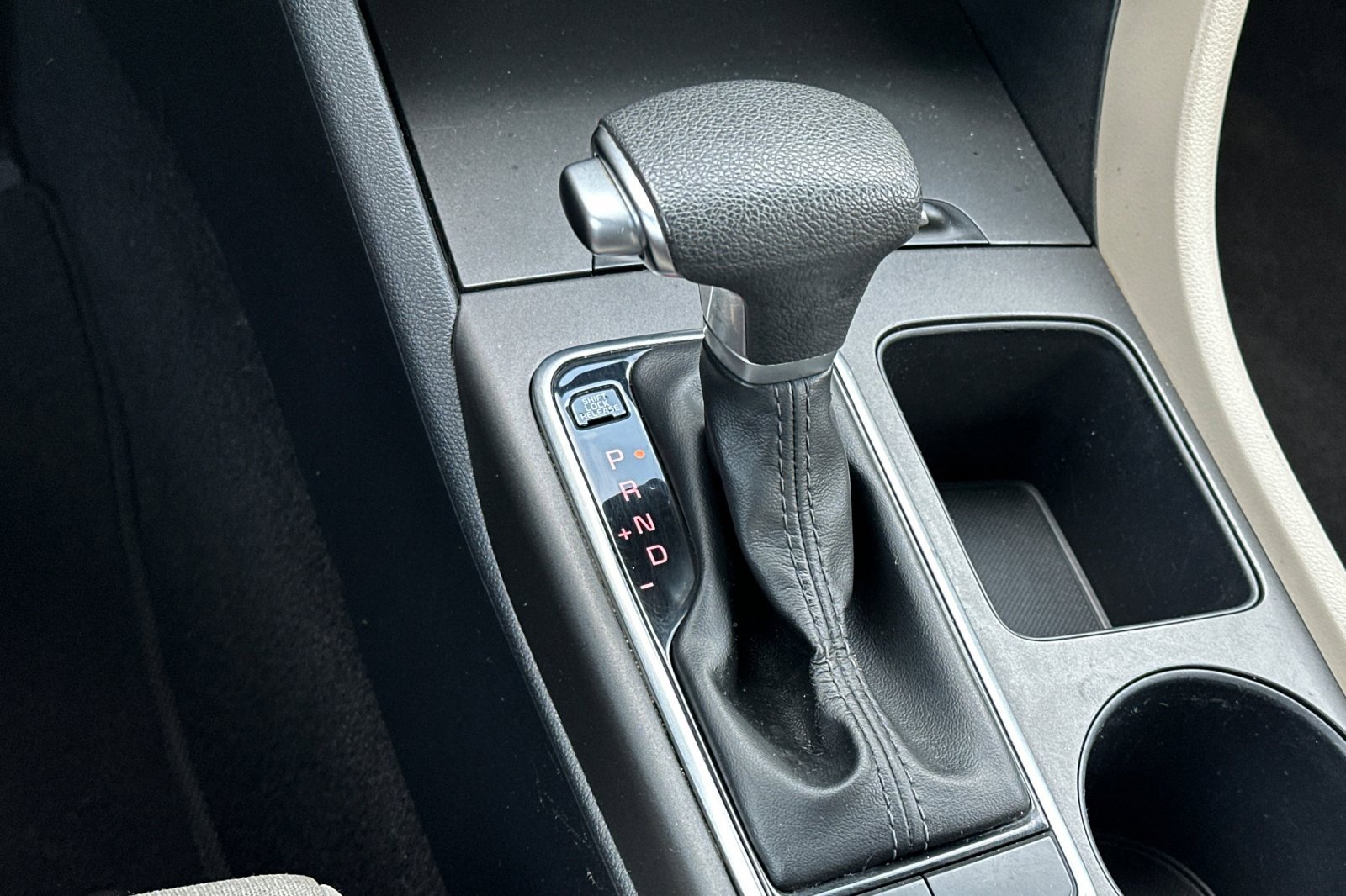 Used 2017 Kia Optima LX image 21