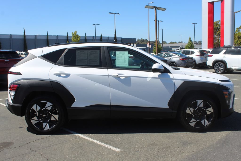 Used 2024 Hyundai Kona SEL FWD image 6