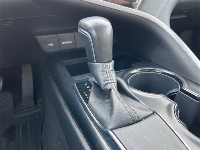 Used 2020 Toyota Camry SE image 21