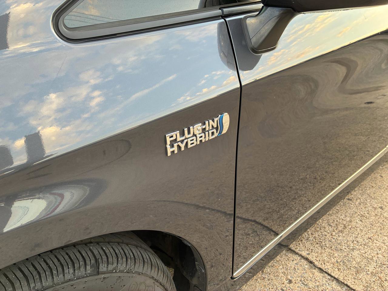 Used 2013 Toyota Prius Prime Plug-In image 33