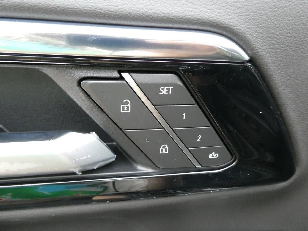 New 2026 Chevrolet Tahoe High Country AWD/4WD image 22