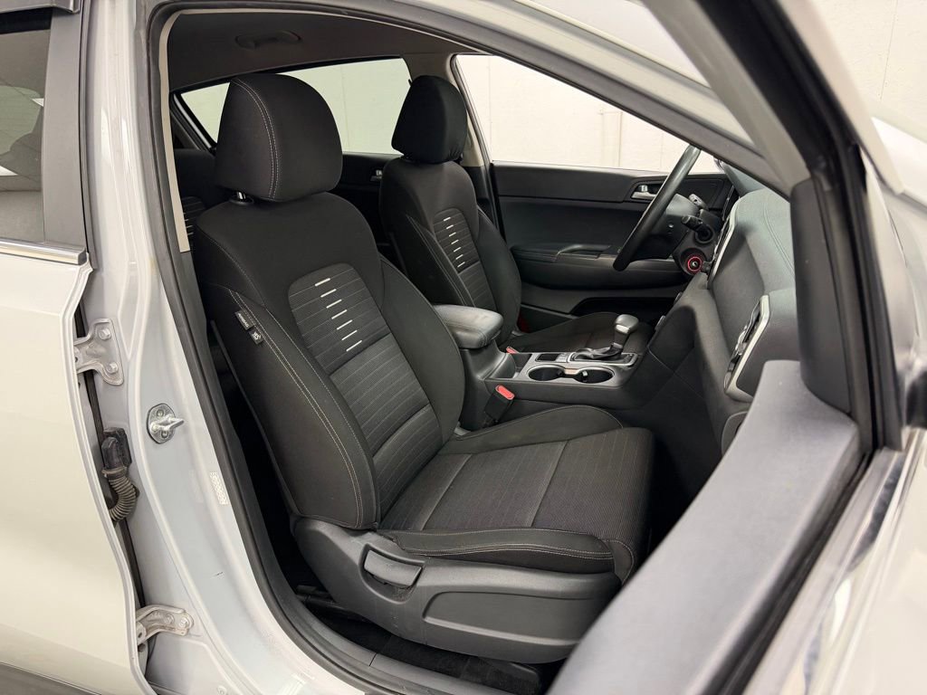 Used 2018 Kia Sportage LX image 11