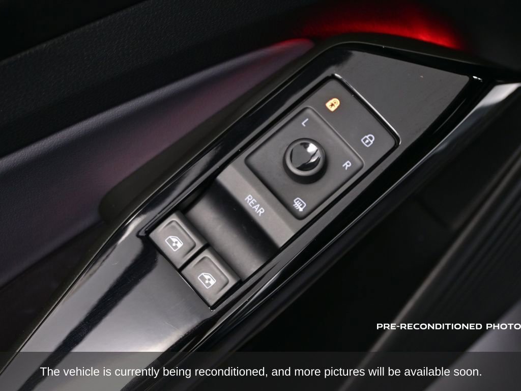 Used 2022 Volkswagen ID.4 Pro image 13