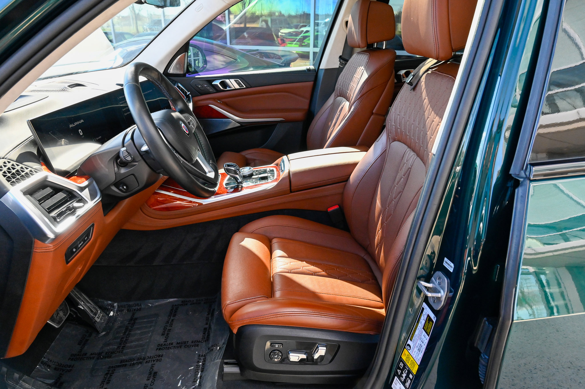 Used 2024 BMW ALPINA XB7 image 17