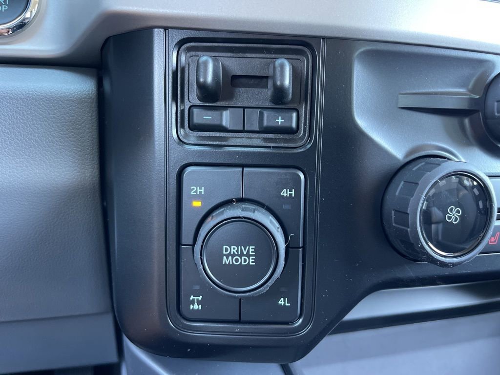New 2026 Ford F350 XLT w/ XLT Premium Package image 11
