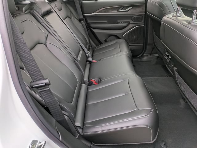 New 2026 Jeep Grand Cherokee Limited AWD/4WD image 33