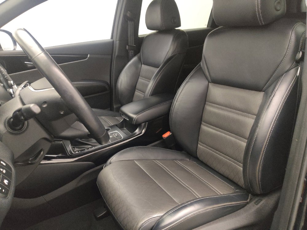 Used 2019 Kia Sorento SX image 17