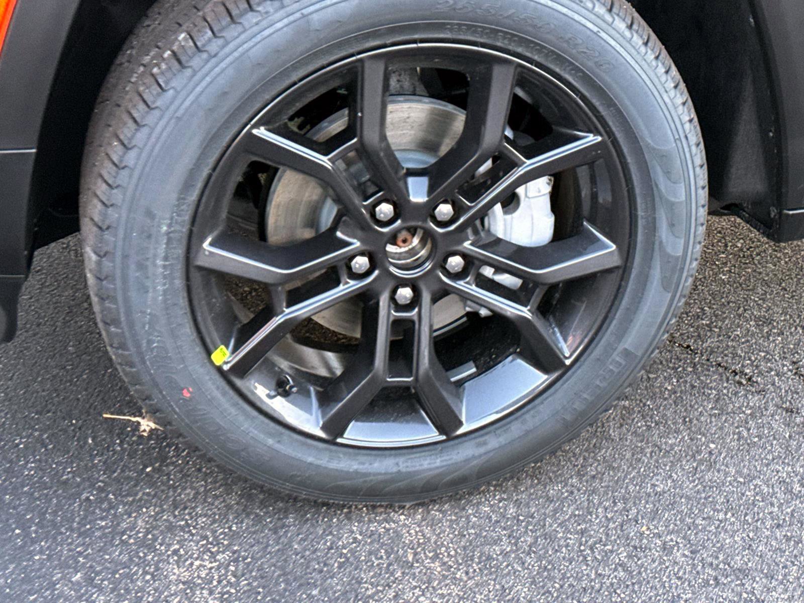 New 2025 Jeep Grand Cherokee Limited image 5