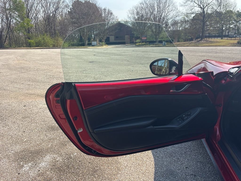 Used 2024 MAZDA MX-5 Miata Grand Touring w/ Weather Package image 10