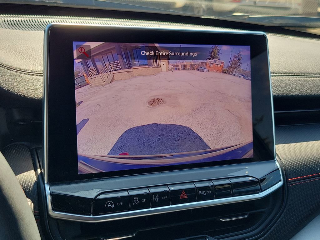 Used 2025 Jeep Compass Trailhawk w/ Trailhawk Elite Group image 33