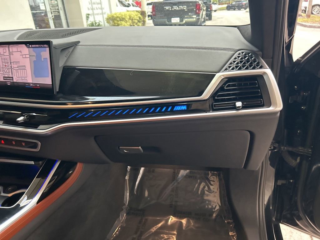 Used 2023 BMW X7 M60i w/ Executive Package image 24