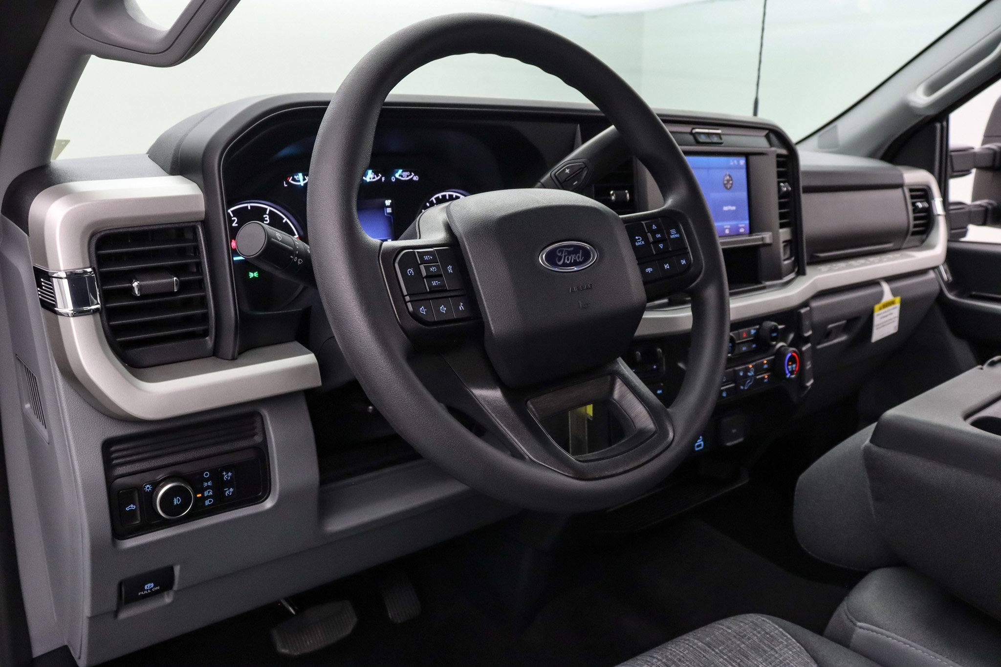 New 2026 Ford F250 XLT w/ FX4 Off-Road Package image 15