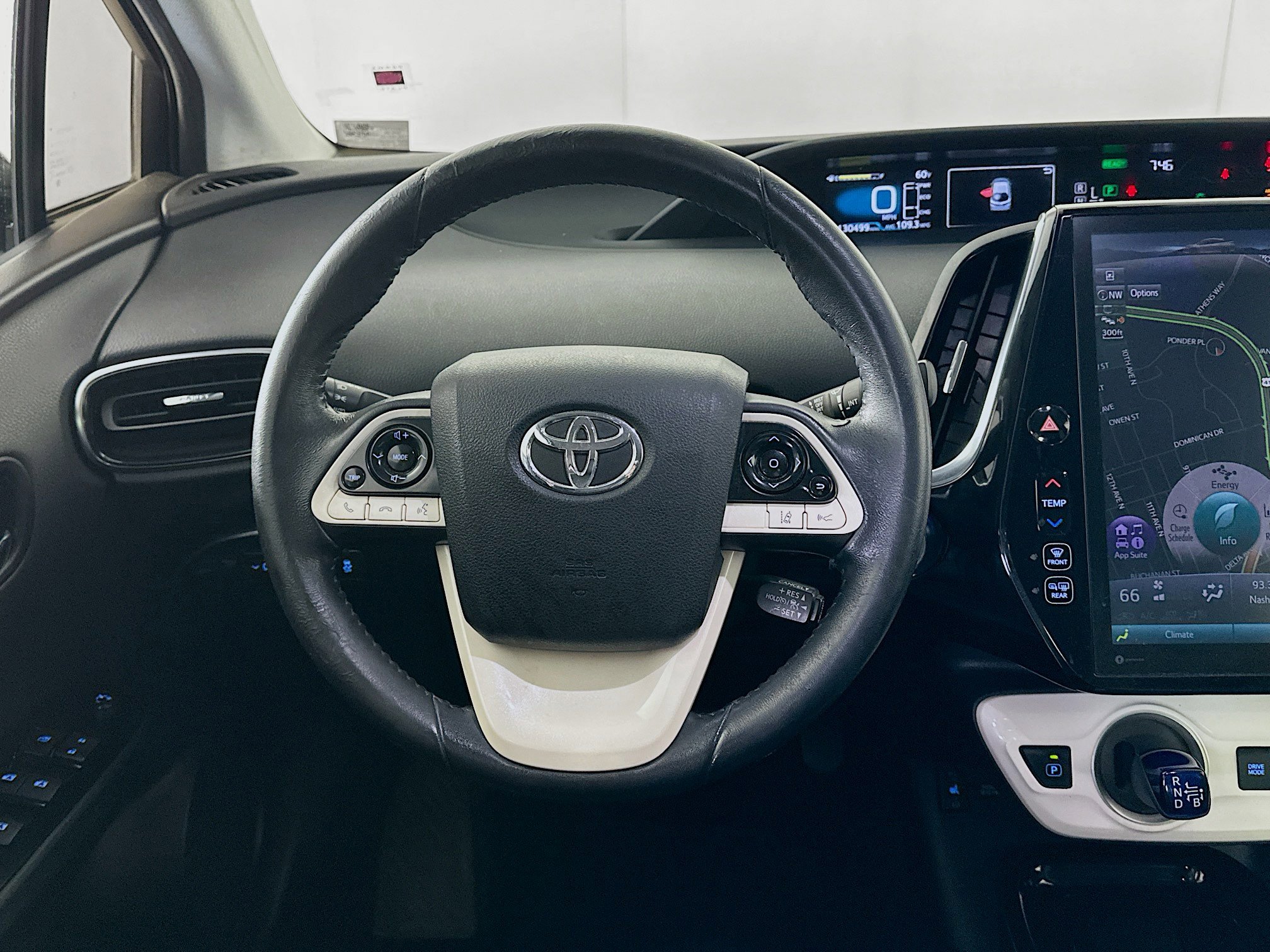 Used 2018 Toyota Prius Prime Premium FWD image 17