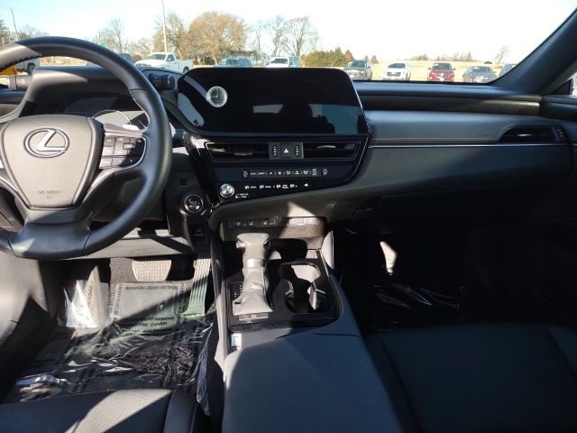 Used 2024 Lexus ES 350 w/ Premium Package image 13