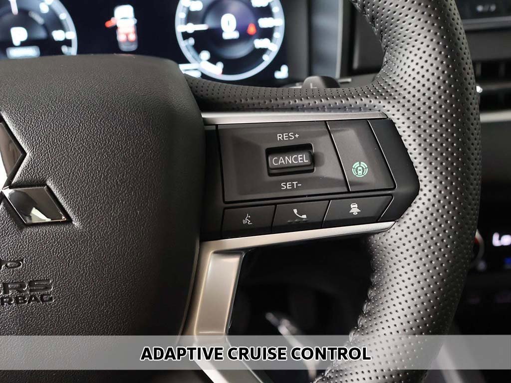 New 2025 Mitsubishi Outlander SEL image 5