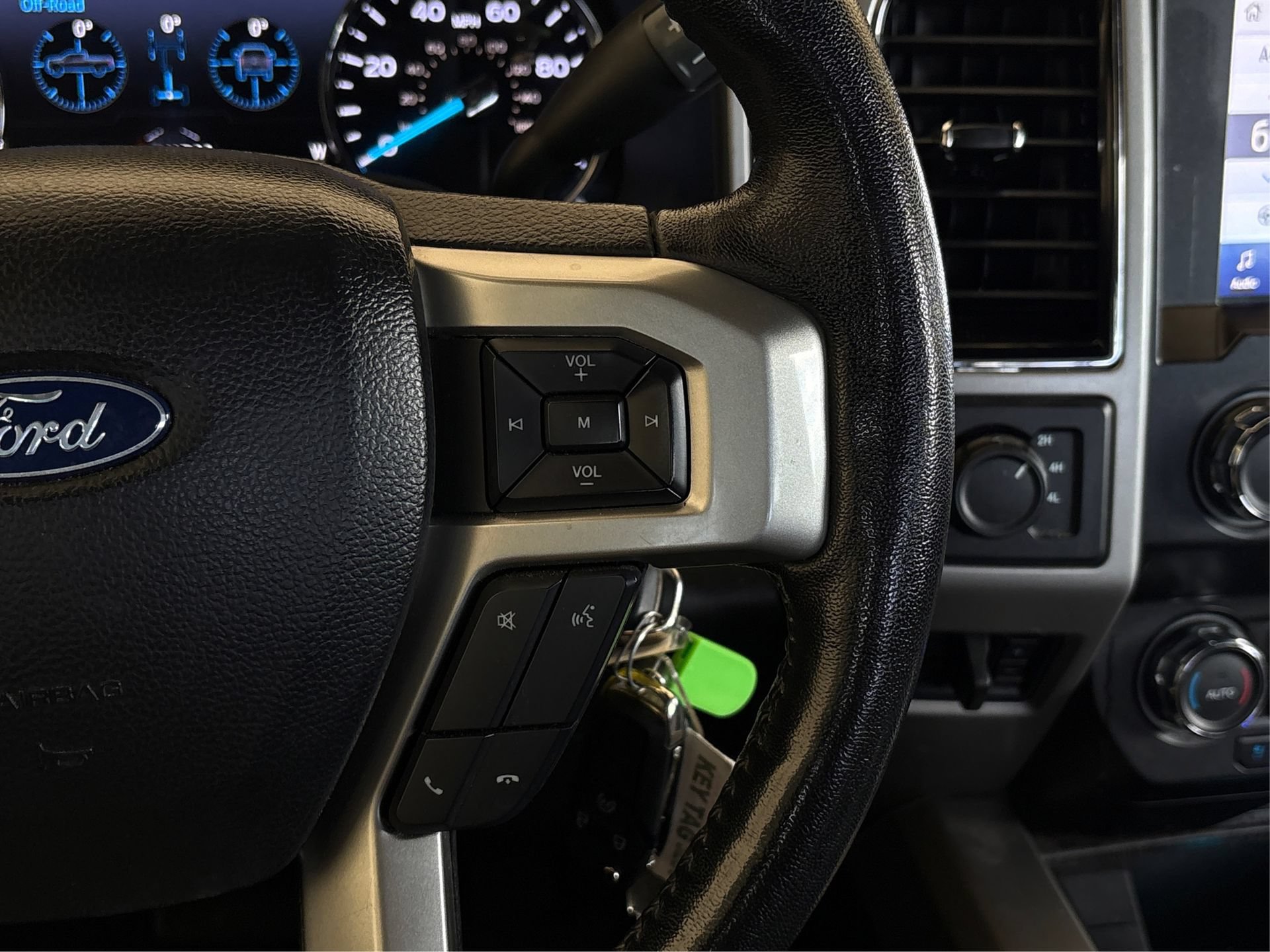 Used 2020 Ford F250 Lariat AWD/4WD image 27