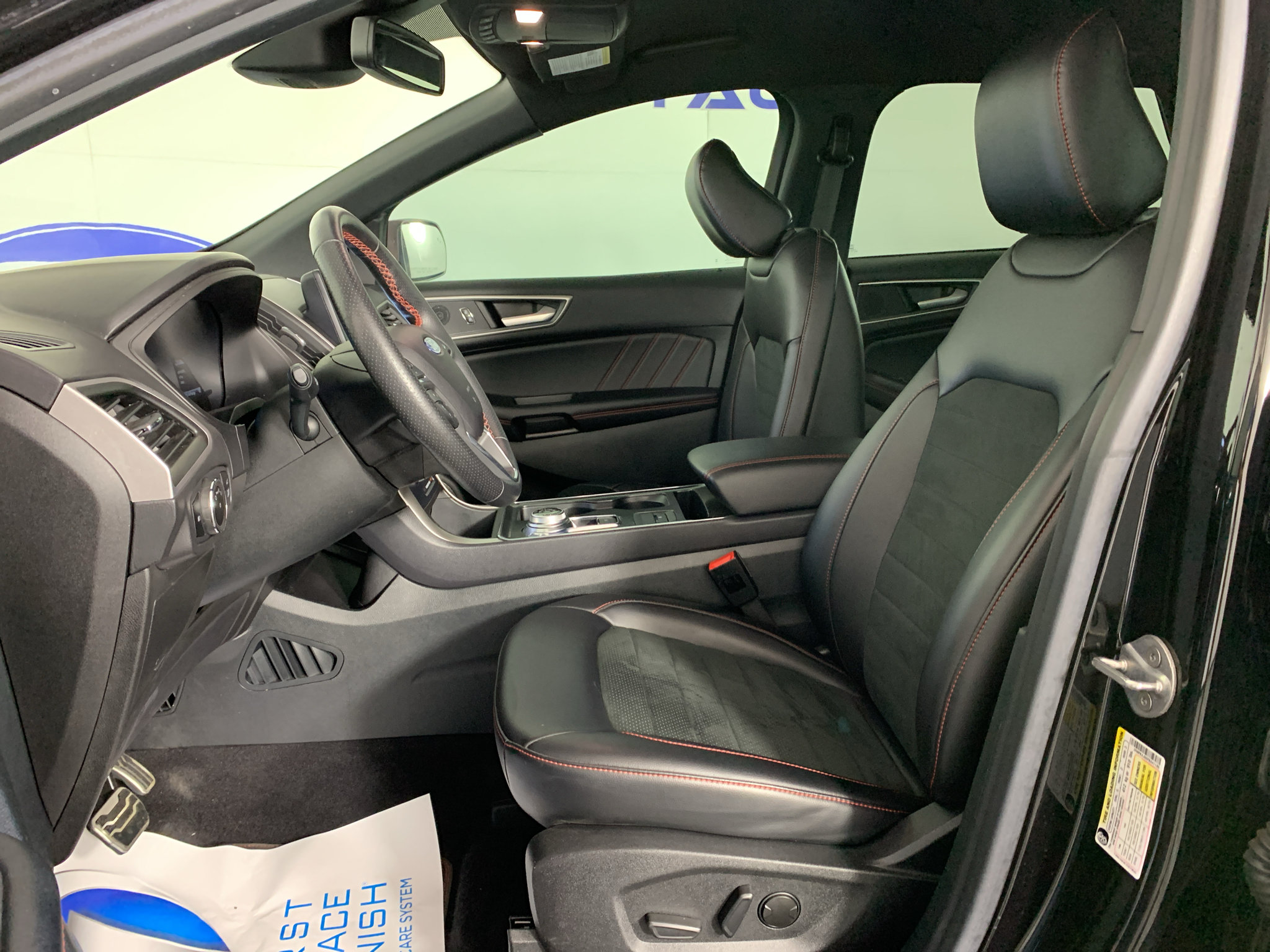 Used 2023 Ford Edge ST-Line AWD/4WD image 15