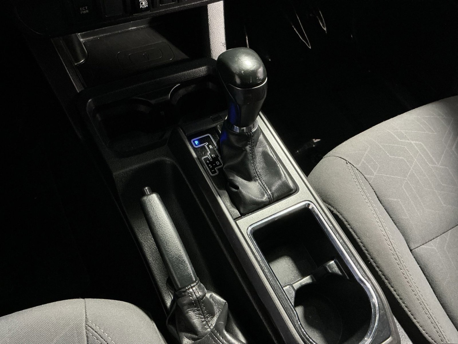 Used 2019 Toyota Tacoma TRD Off-Road AWD/4WD image 23