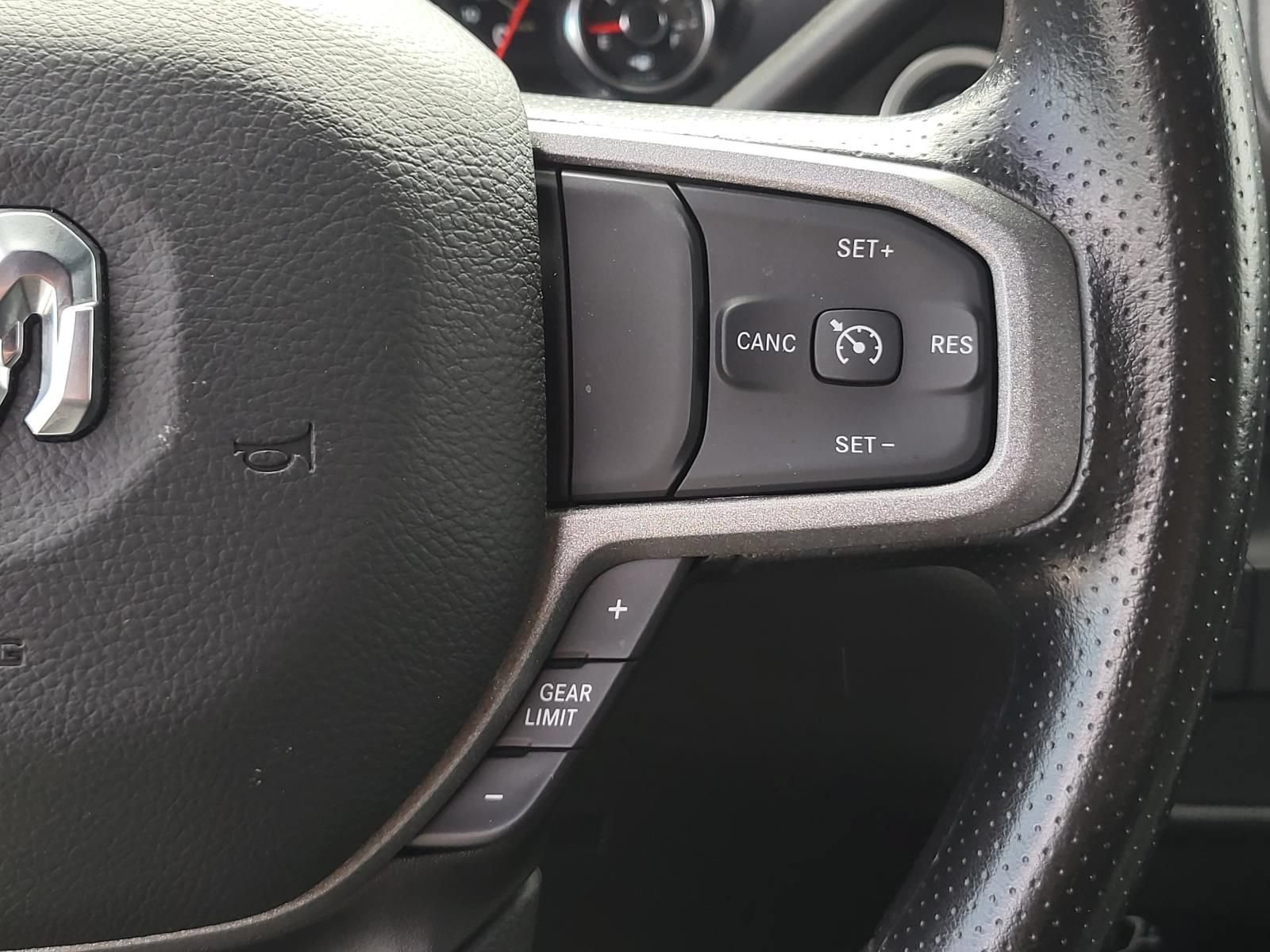 Used 2024 RAM 3500 Tradesman w/ Chrome Appearance Group AWD/4WD image 26